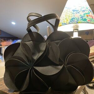 Verano Hill Monique Flower Handbag